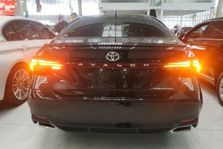 Used Toyota Avalon 2019 2.5L Touring Premium Version China VI Standard