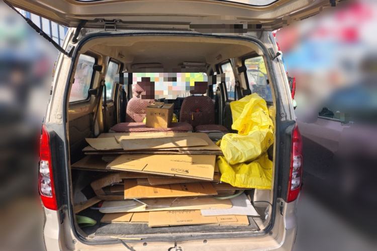 Used Wuling Hongguang V 2019 1.5L Base Version China VI LAR
