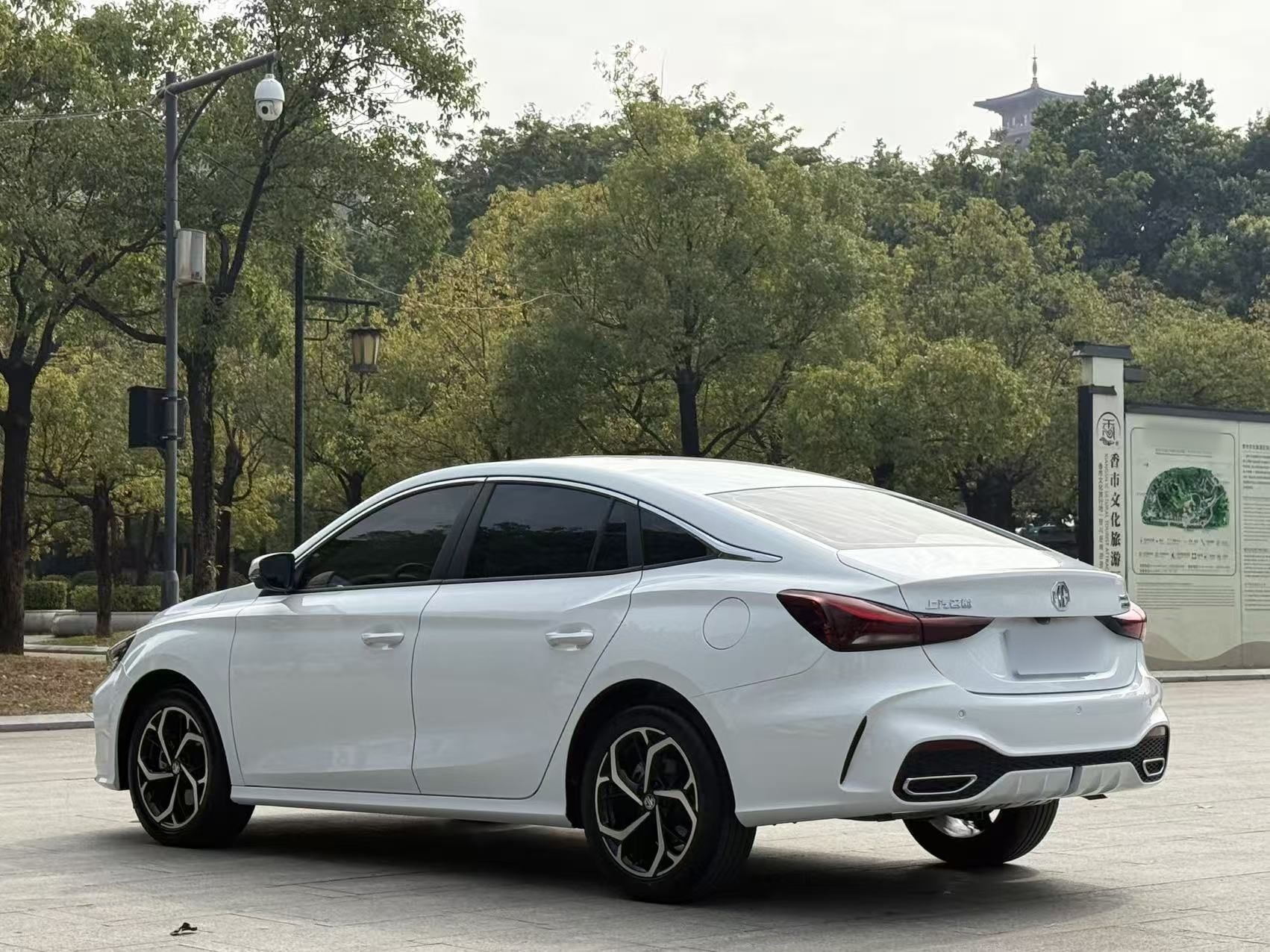 MG 5 2025 300TGI Global Flagship Edition — снимка 11