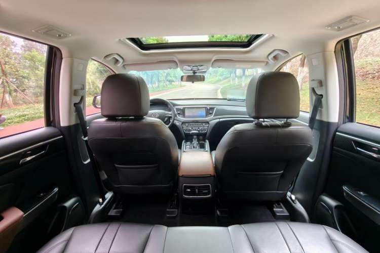 Used GAC Trumpchi GS7 2017 280T Two-Wheel Drive Luxury Model