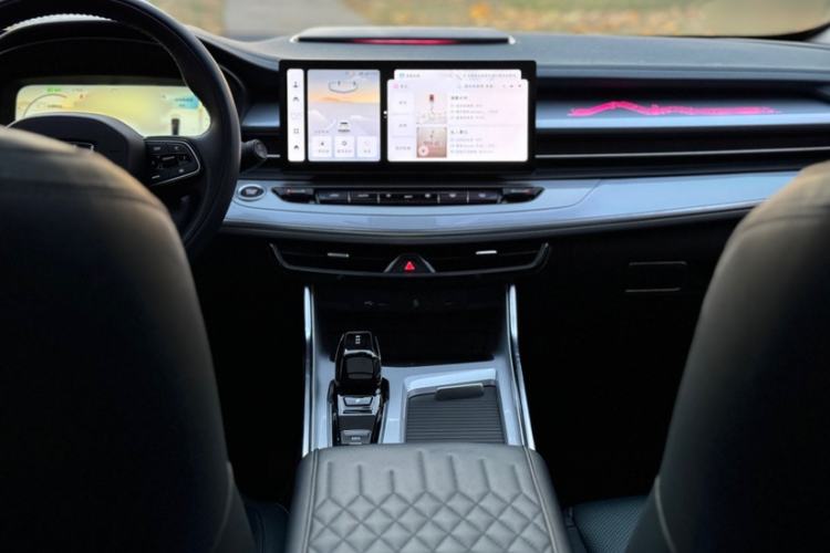 Used Geely Auto Jiajie 2023 Geely Jiaji L 1.5TD DCT Luxury Model