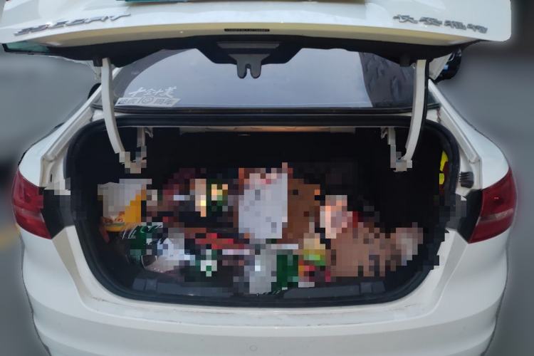 Used Ford Escort 2017 Happiness Edition 1.5L Automatic Fashion Version Trunk