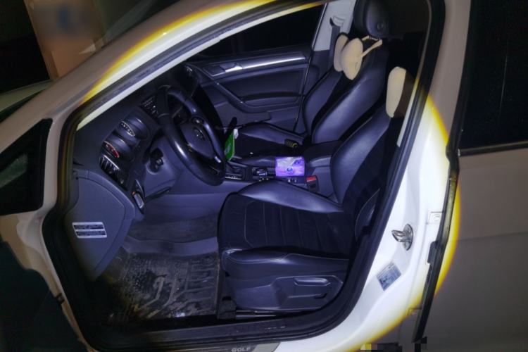 Used Volkswagen Golf 2015 1.4TSI Automatic Luxury Model
