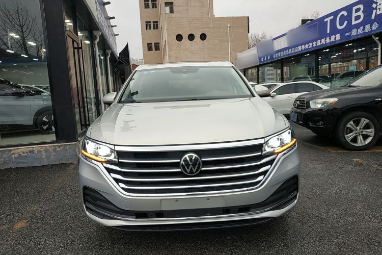 Used Volkswagen Viloran 2024 330TSI Luxury Edition
