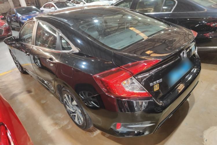 Used Honda Civic 2016 220TURBO CVT Luxury Edition
