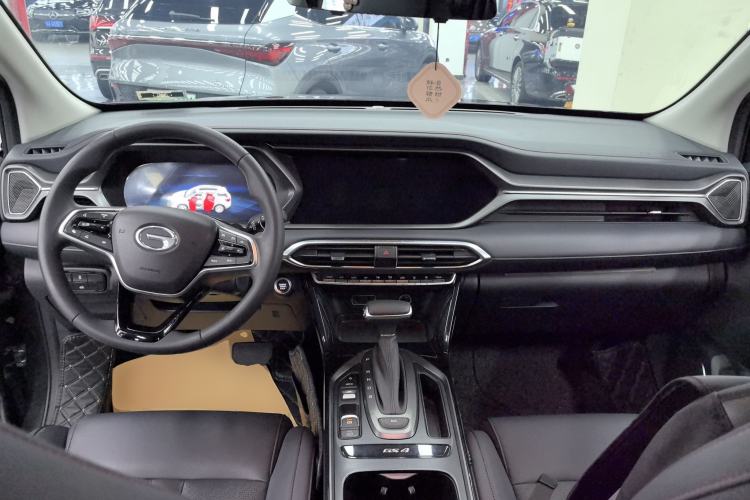 Used GAC Trumpchi GS4 2020 270T Automatic Luxury Smart Connectivity Version Center Console