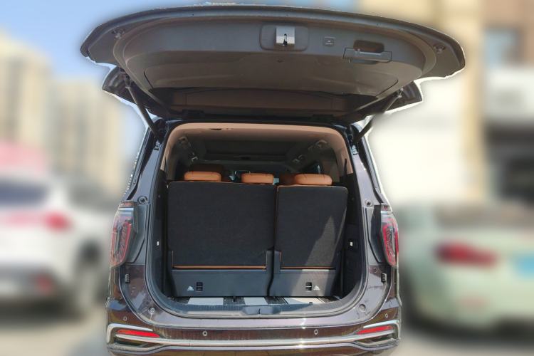 Used Hongqi HQ9 2023 2.0T Smart Connect Flagship Edition Trunk