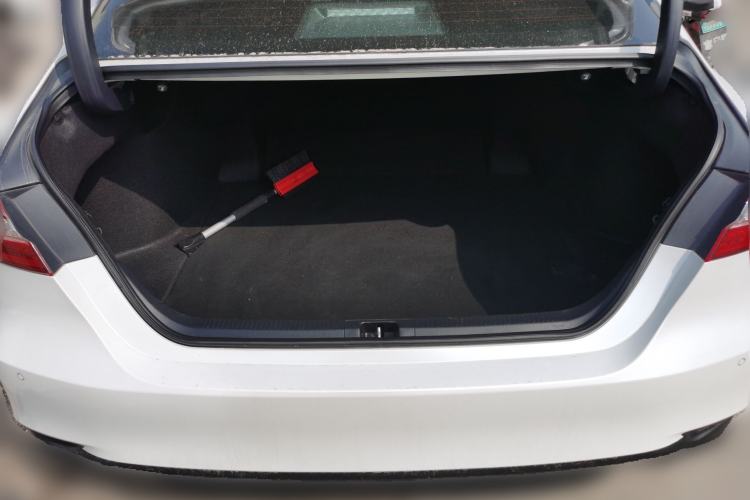 Used Toyota Camry 2019 Revised Version 2.0G Luxury Edition