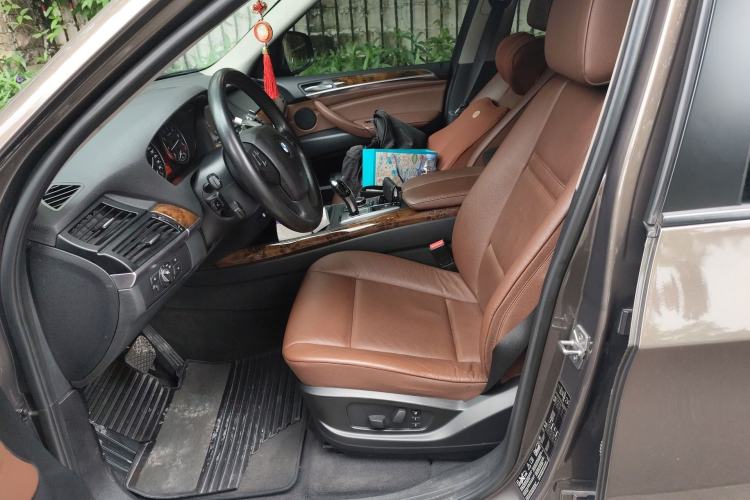 Used BMW X5 2011 xDrive35i Luxury Model Left Front Seat