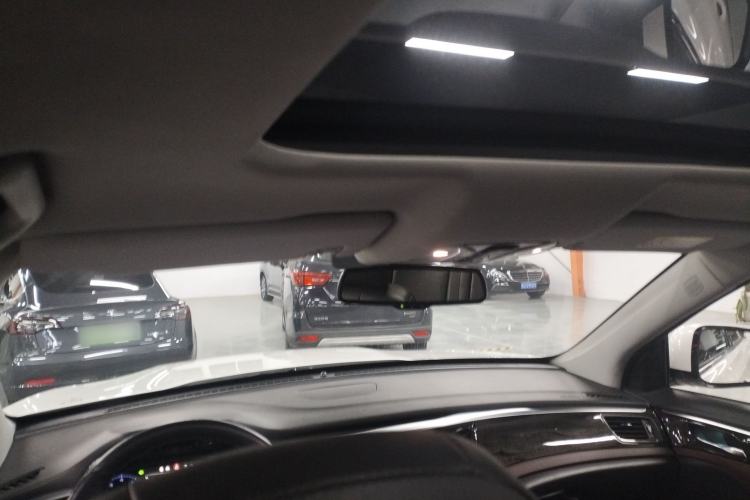 Used GAC Trumpchi GS8 2017 320T Two-Wheel Drive Luxury Smart Connectivity Version (7 Seats)