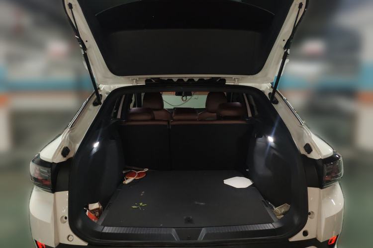 Used Volkswagen ID.4 CROZZ 2022 Standard Range PURE Edition Trunk