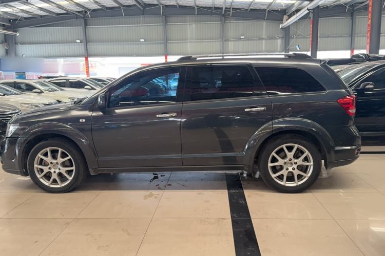 Used Dodge Journey 2013 2.4L Two-Wheel Drive Luxury Version