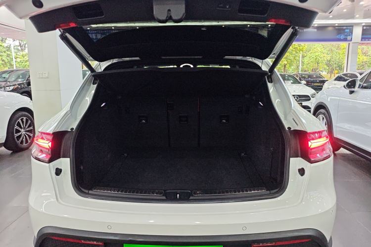 Used Porsche Macan 2023 Macan 2.0T
