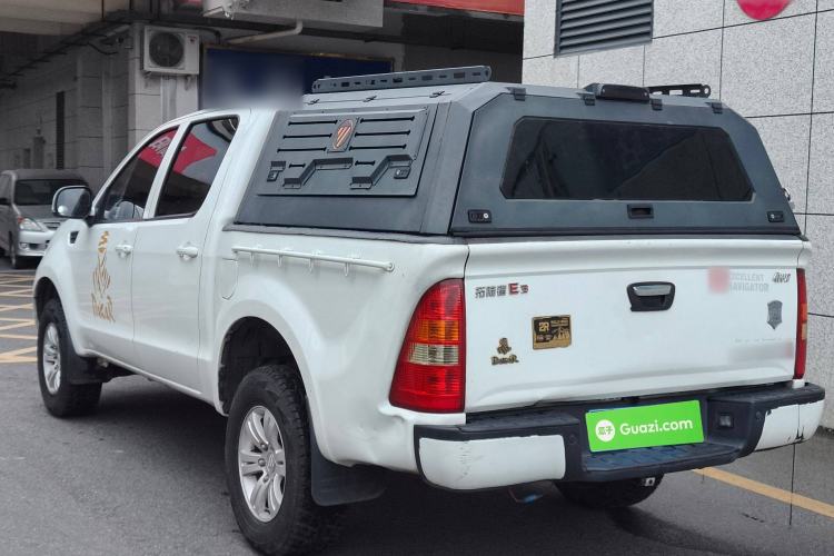 Used Foton Tunland 2017 2.4L E3 Gasoline 4x4 Elite Edition 4G69S4M