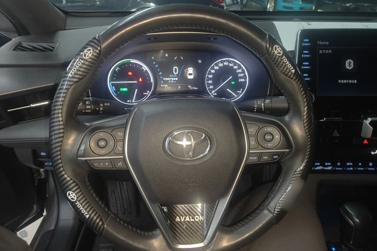 Used Toyota Avalon 2019 Dual-Engine 2.5L Luxury Edition China VI Standard