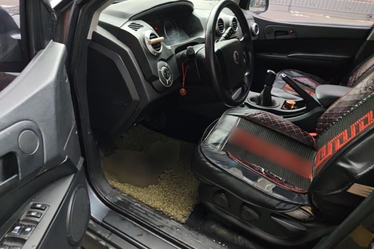 Used SsangYong Actyon 2014 2.3L Two-Wheel Drive Manual Transmission Entry-Level Gasoline Version