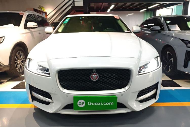 Used Jaguar XF 2016 XF 2.0T Two-Wheel-Drive R-Sport Sport Edition
