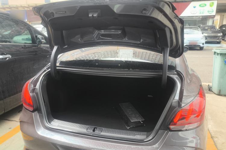 Used MG 5 2021 180 DVVT CVT Youth Luxury Edition
