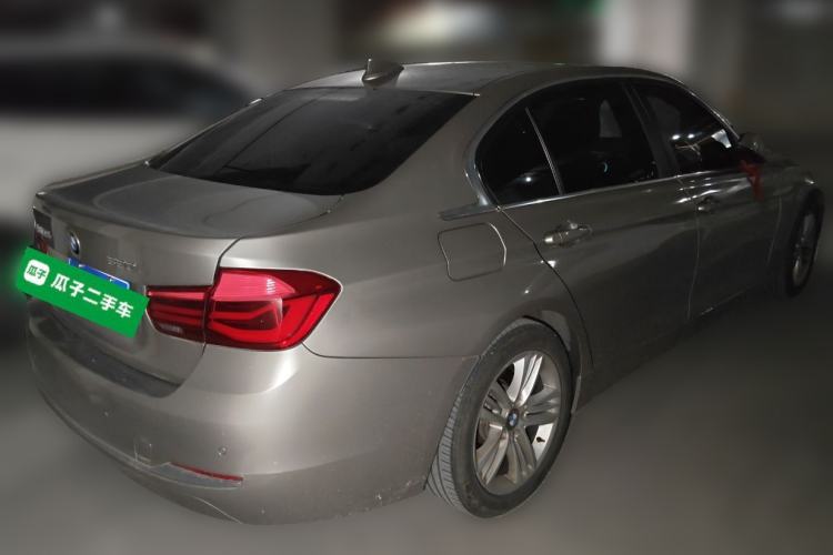 Used BMW 3 Series 2016 320Li Fashion Model Rear Right 45 Deg