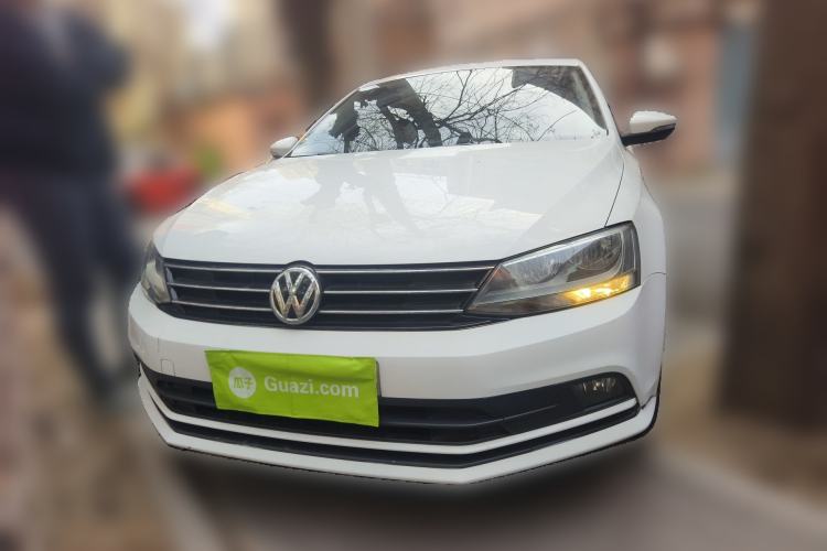 Used Volkswagen Sagitar 2018 1.6L Automatic Fashion Model Front