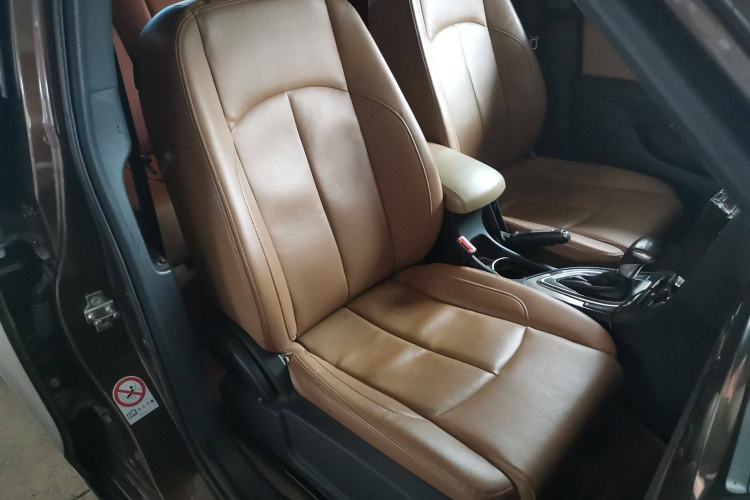 Used Brilliance V5 2014 1.5T Automatic Two-Wheel Drive Luxury Version