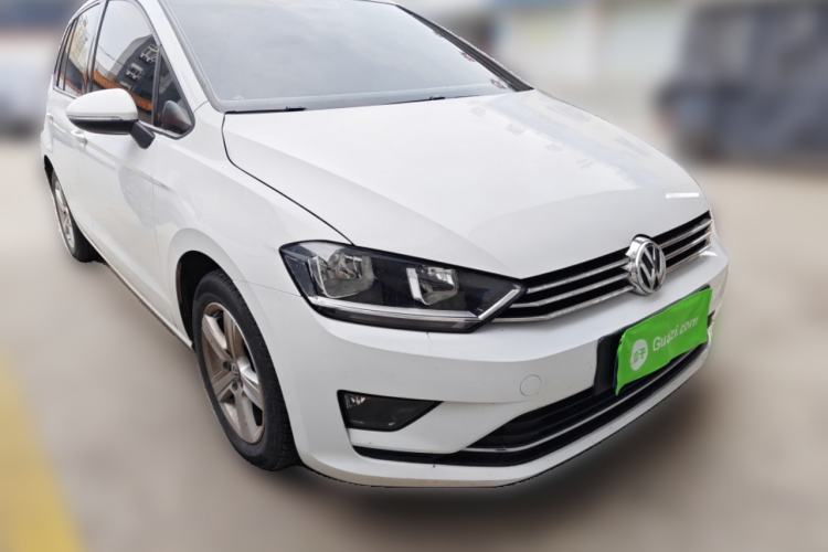 Used Volkswagen Golf Sportsvan 2018 1.6L Automatic Comfort Model Front Right 45 Deg