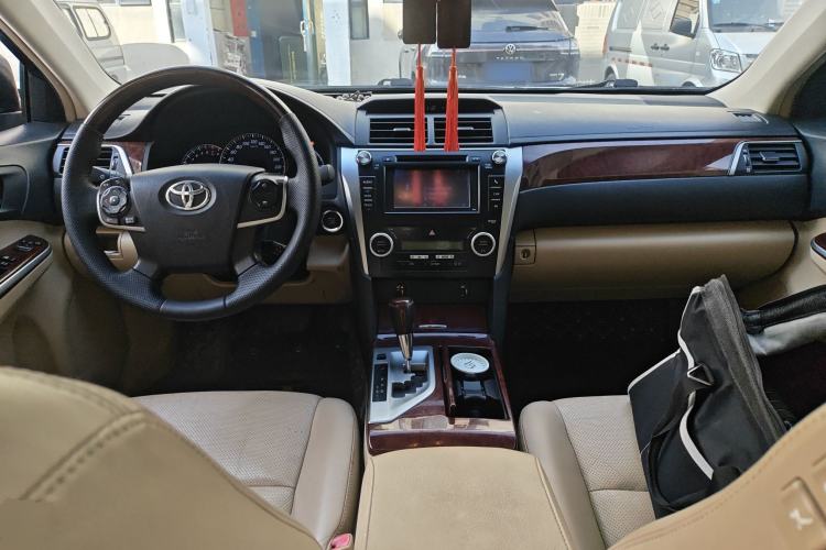 Used Toyota Camry 2012 2.5G Luxury Edition
