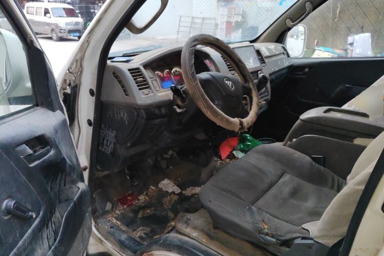 Used Foton Scenic G7 2015 2.0L Commercial Version Long Wheelbase High Roof – 486EQV4
