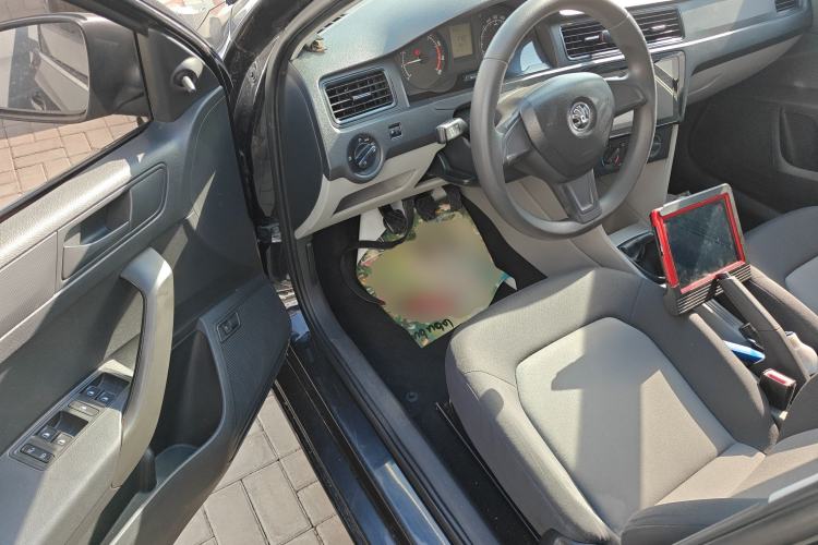 Used Skoda Rapid 2015 1.4L Manual Enjoyment Model