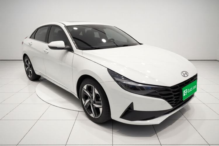 Used Hyundai Elantra 2021 1.5L CVT LUX Prestige Edition