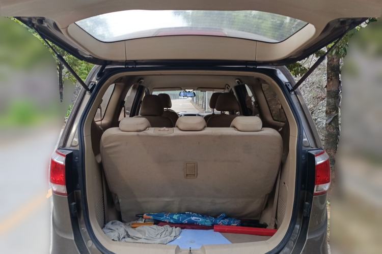 Used Baojun 730 2014 1.5L manual standard trim 7 seats