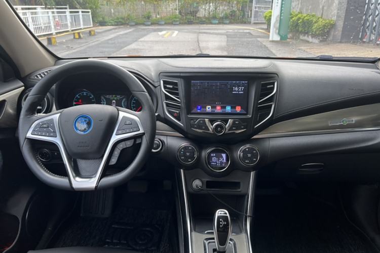 Used BYD Song New Energy 2017 Song DM 1.5TID All-Wheel Drive Luxury Model