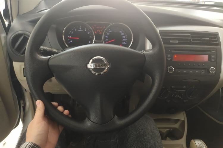 Used Nissan Livina 2015 1.6XE Manual Comfort Edition Steering Wheel