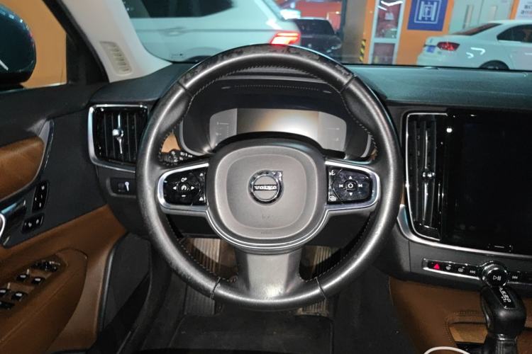 Used Volvo S90 2019 T5 Zhiyi Edition
