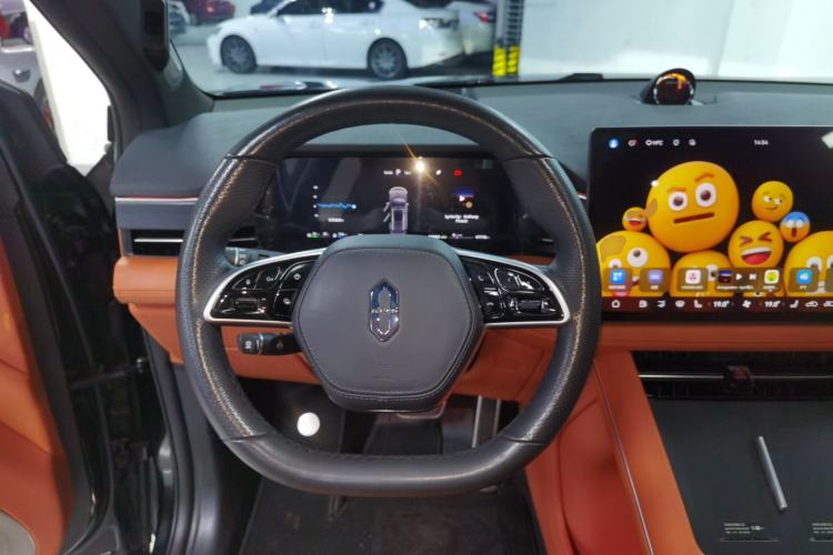Used Hima AITO M7 2024 1.5T Intelligent Drive Rear-Drive Ultra Version 5 Seats Steering Wheel