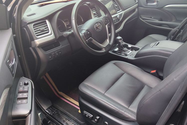 Used Toyota Highlander 2021 2.0T Four-Wheel Drive Prestige Version 7 Seats