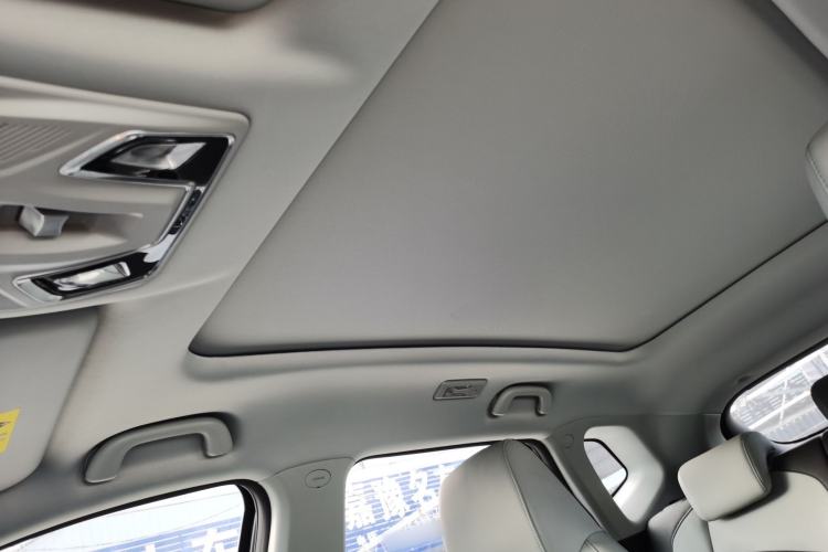 Used CHANGAN UNI-Z New Energy 2024 Blue Whale Smart Electric iDD 125km Beyond Edition Headliner