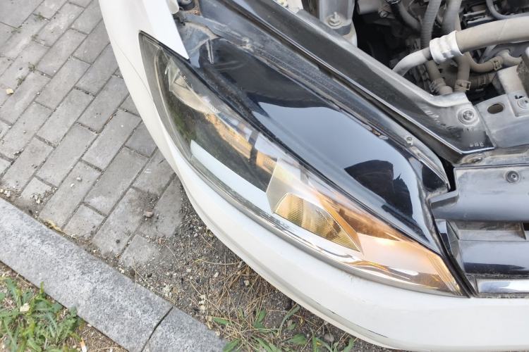 Used Volkswagen Golf 2014 1.4TSI Automatic Luxury Model Exterior 6