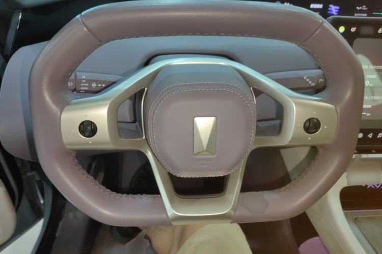 Used Avatr 12 2023 650 Three-Laser Four-Wheel Drive Performance Edition Steering Wheel