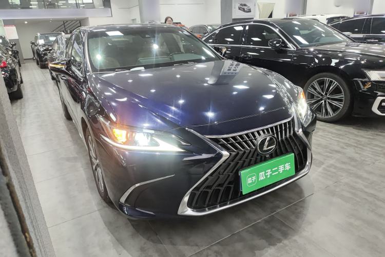 Used Lexus ES 2021 200 Excellence Edition
