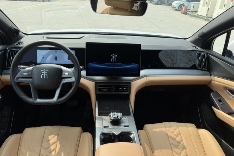 Used BYD Song L DM-i 2025 Intelligent Driving Version 160 km Beyond-Range Type Interior 1