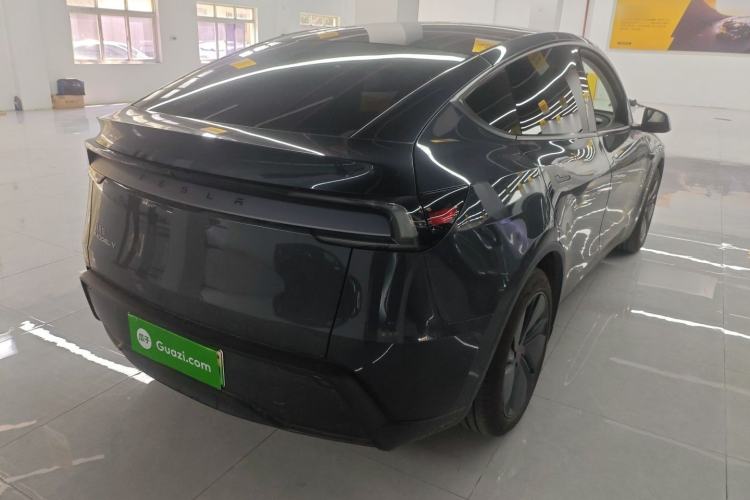 Used Tesla Model Y 2025 Rear-Wheel-Drive Version