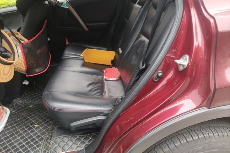 Used Toyota RAV4 2016 2.0L CVT Two-Wheel Drive Fashion Edition China V Standard