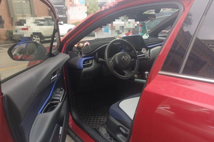 Used Toyota C-HR 2018 2.0L Leading Edition China VI
