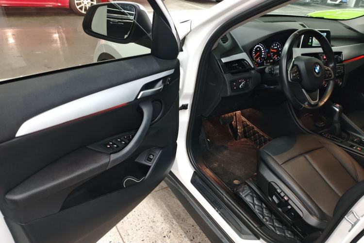 Used BMW X1 2019 sDrive20Li Leading Model
