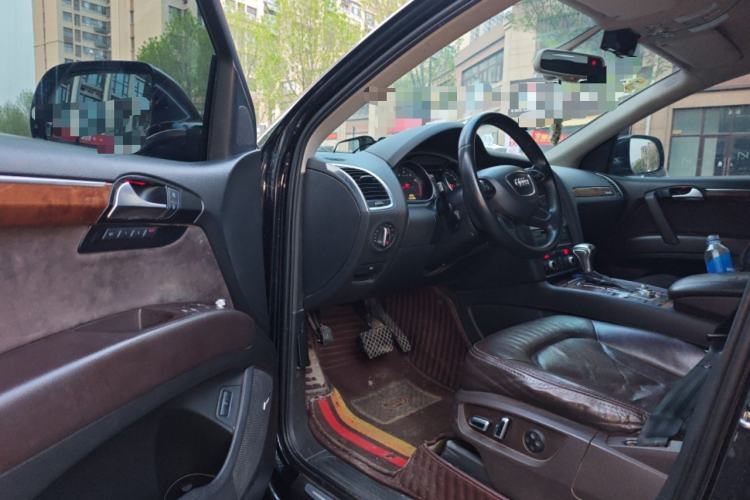 Used Audi Q7 2013 35 TFSI Technology Edition Driver Seat