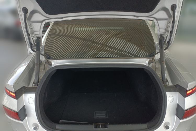 Used XPeng P7 2024 P7i 550 Pro Trunk