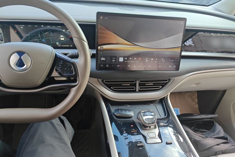 Used Denza D9 2022 DM-i 970 Four-Wheel Drive Flagship Model