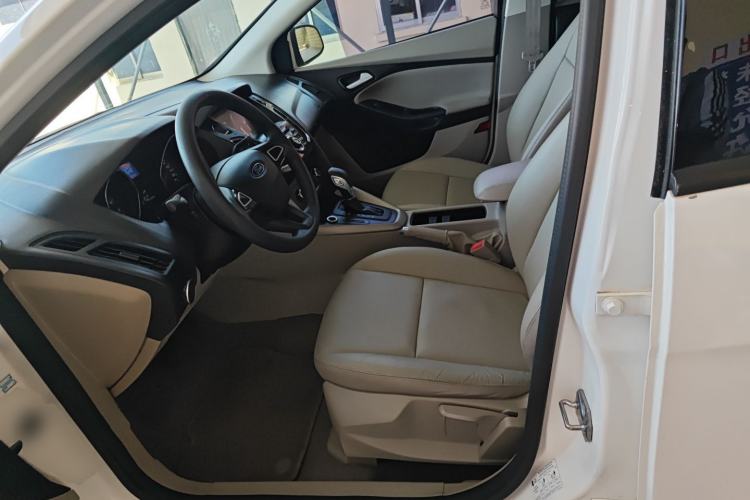 Used Ford Focus 2015 Sedan 1.6L Automatic Comfort Model