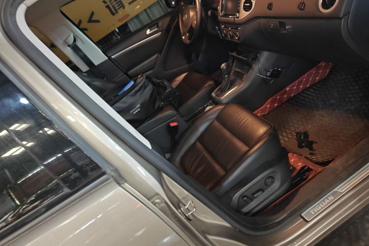 Used Volkswagen Tiguan 2013 1.8 TSI Automatic Two-Wheel Drive Comfort Edition Right Front Seat